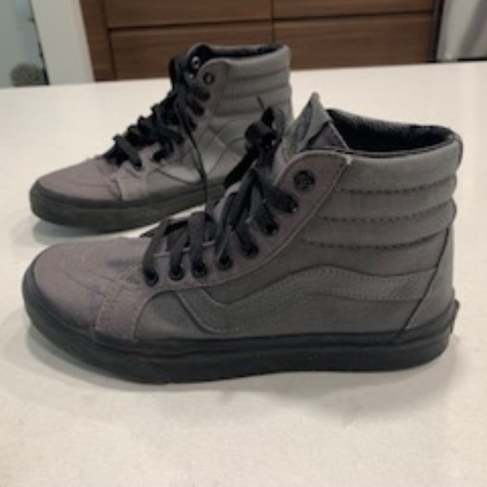 Vans SK8-Hi Women's Grey Hightops: US 7.5